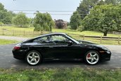 Porsche 911 Carrera 4S cu 5.260 de kilometri la bord