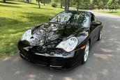 Porsche 911 Carrera 4S cu 5.260 de kilometri la bord