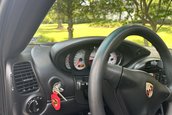 Porsche 911 Carrera 4S cu 5.260 de kilometri la bord