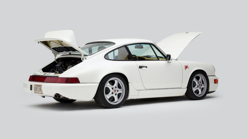 Porsche 911 Carrera 964 Aime Dore Leon