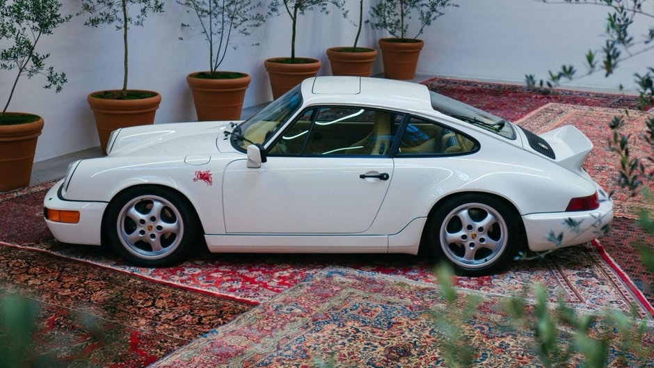 Porsche 911 Carrera 964 Aime Dore Leon