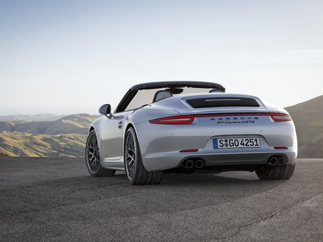 Porsche 911 Carrera GTS