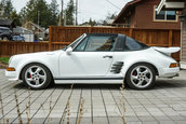Porsche 911 cu motor V8
