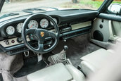 Porsche 911 cu motor V8