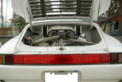 Porsche 911 cu motor V8