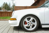 Porsche 911 cu motor V8