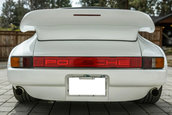 Porsche 911 cu motor V8