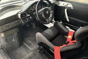 Porsche 911 cu scaun sofer central