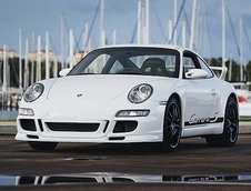 Porsche 911 cu volan pe mijloc