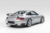 Porsche 911 GT2 cu 6.373 de kilometri la bord