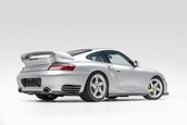Porsche 911 GT2 cu 6.373 de kilometri la bord