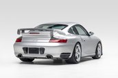 Porsche 911 GT2 cu 6.373 de kilometri la bord