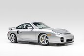 Porsche 911 GT2 cu 6.373 de kilometri la bord
