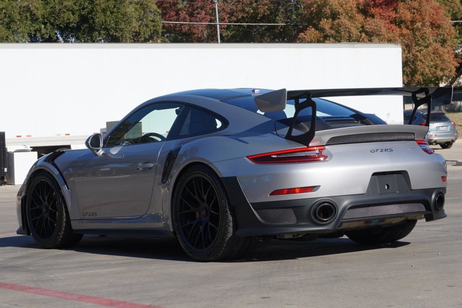 Porsche 911 GT2 RS de vanzare