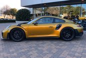 Porsche 911 GT2 RS in Explosive Gold