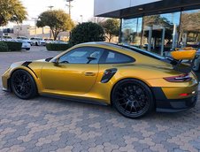 Porsche 911 GT2 RS in Explosive Gold