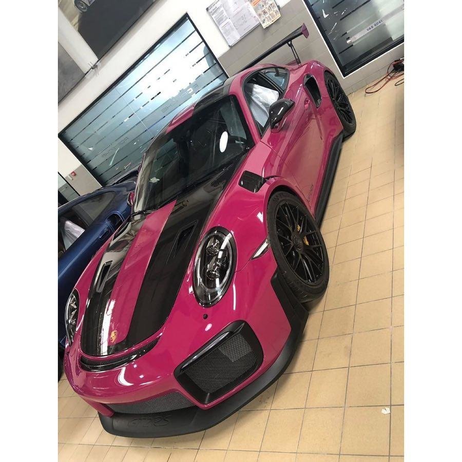 Porsche 911 GT2 RS in Ruby Star