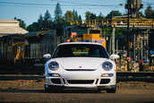 Porsche 911 GT3 cu 967 de kilometri la bord