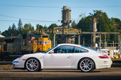 Porsche 911 GT3 cu 967 de kilometri la bord