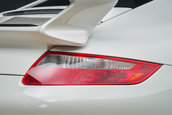 Porsche 911 GT3 cu 967 de kilometri la bord