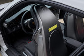 Porsche 911 GT3 cu 967 de kilometri la bord