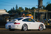 Porsche 911 GT3 cu 967 de kilometri la bord