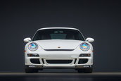 Porsche 911 GT3 cu 967 de kilometri la bord