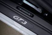 Porsche 911 GT3 cu 967 de kilometri la bord