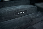 Porsche 911 GT3 cu 967 de kilometri la bord