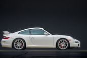 Porsche 911 GT3 cu 967 de kilometri la bord