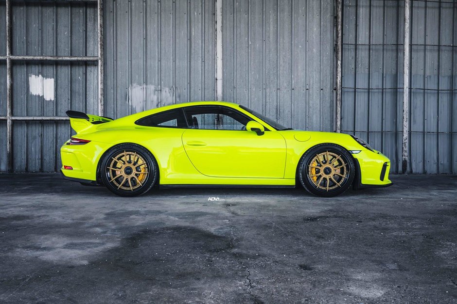 Porsche 911 GT3 in Acid Green