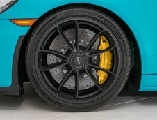 Porsche 911 GT3 in Miami Blue