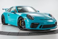 Porsche 911 GT3 in Miami Blue