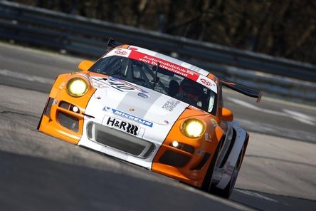 Porsche 911 GT3 R Hybrid ia cu asalt 'Ring-ul! Porsche 911 GT3 R Hybrid ia cu asalt 'Ring-ul!