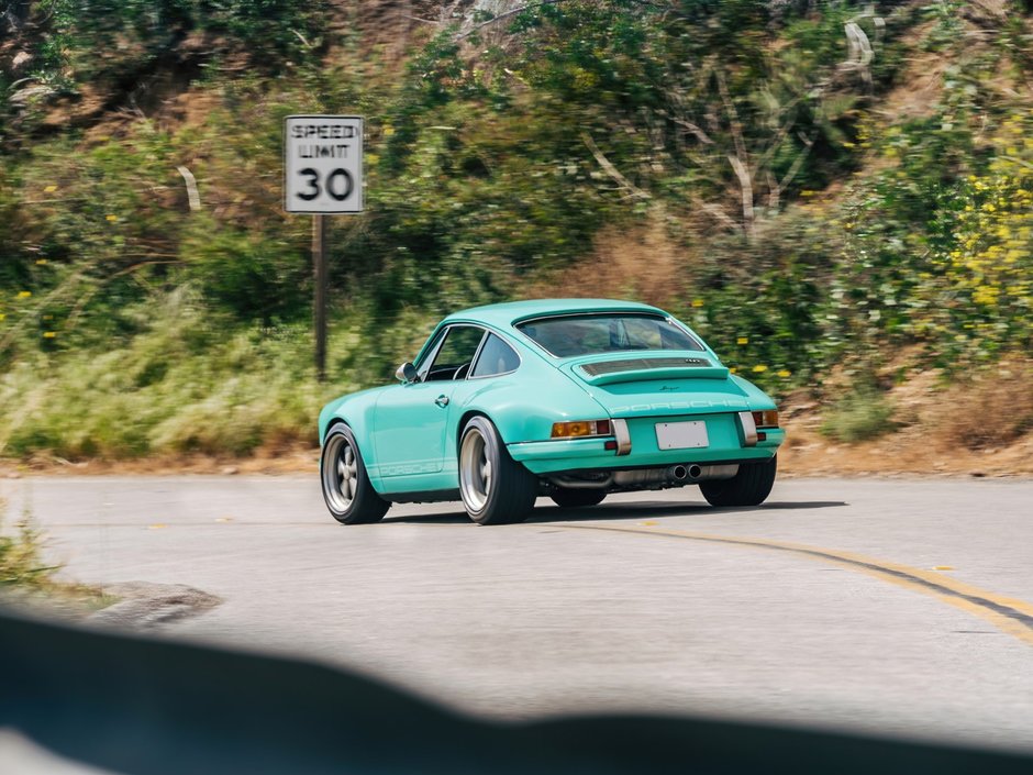 Porsche 911 'Malibu' by Singer de vanzare