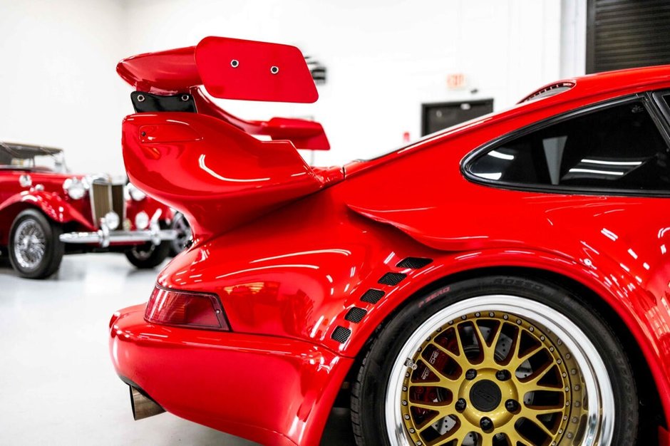 Porsche 911 RWB Jezebel