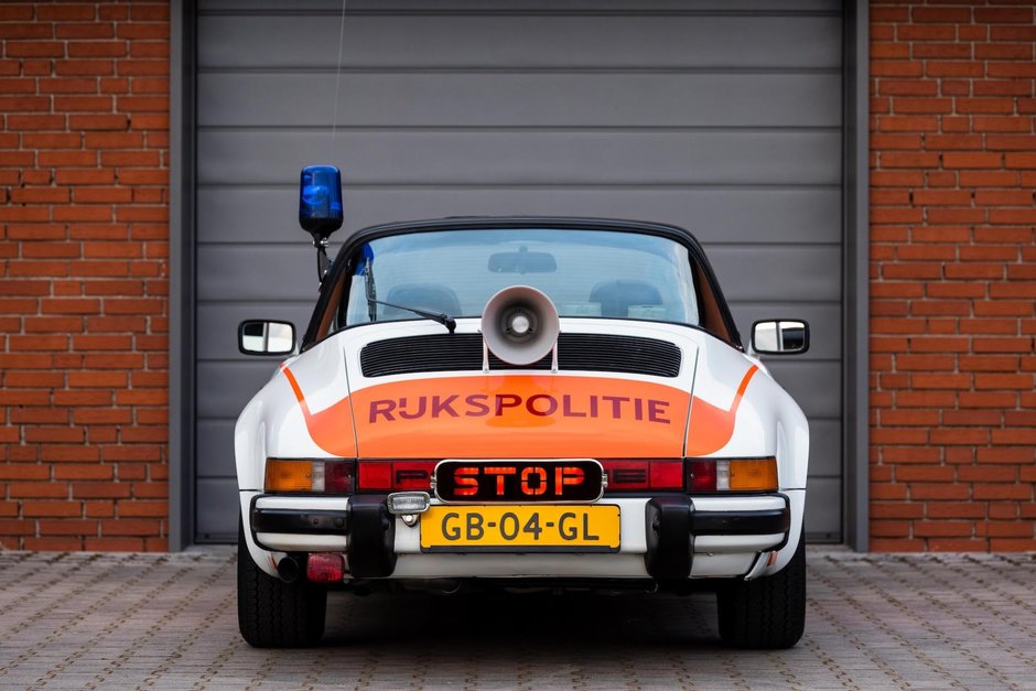 Porsche 911 SC Targa de politie