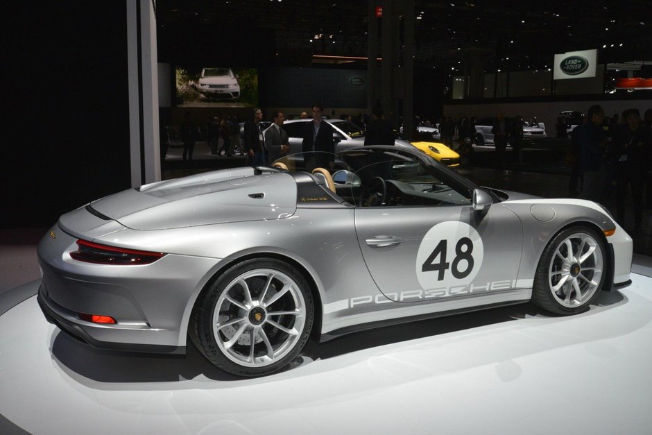 Porsche 911 Speedster Heritage Design Pack