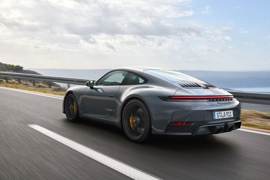 Porsche 911 T-Hybrid