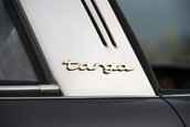 Porsche 911 Targa by Singer