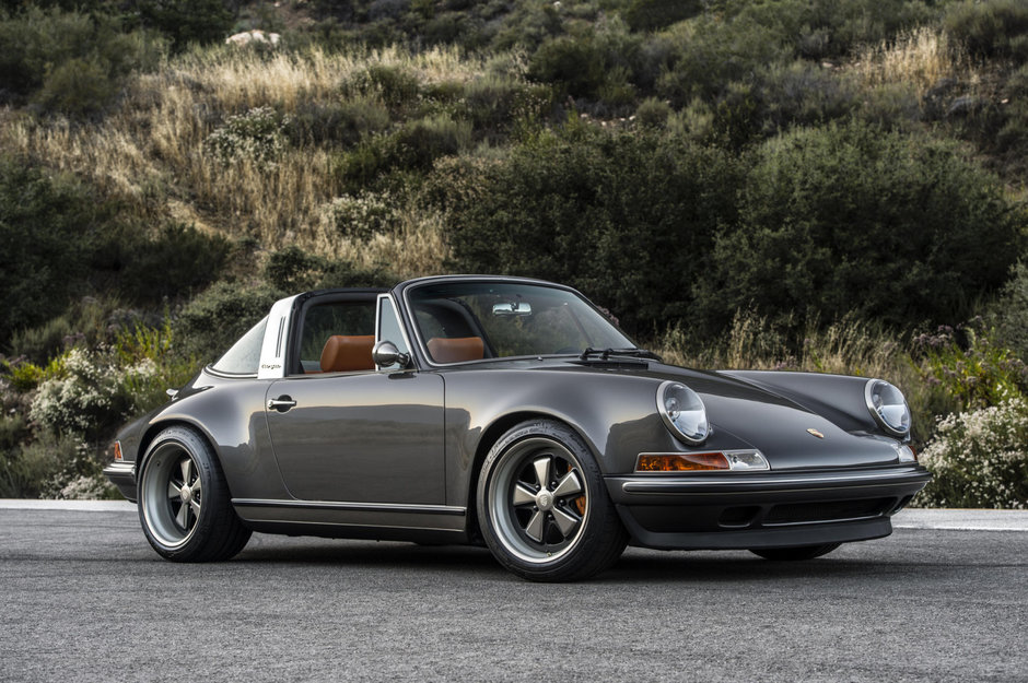 Porsche 911 Targa by Singer