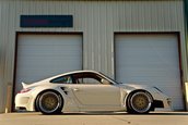 Porsche 911 Turbo complet modificat