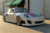 Porsche 911 Turbo complet modificat