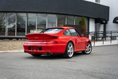 Porsche 911 Turbo cu 1.038 de kilometri la bord