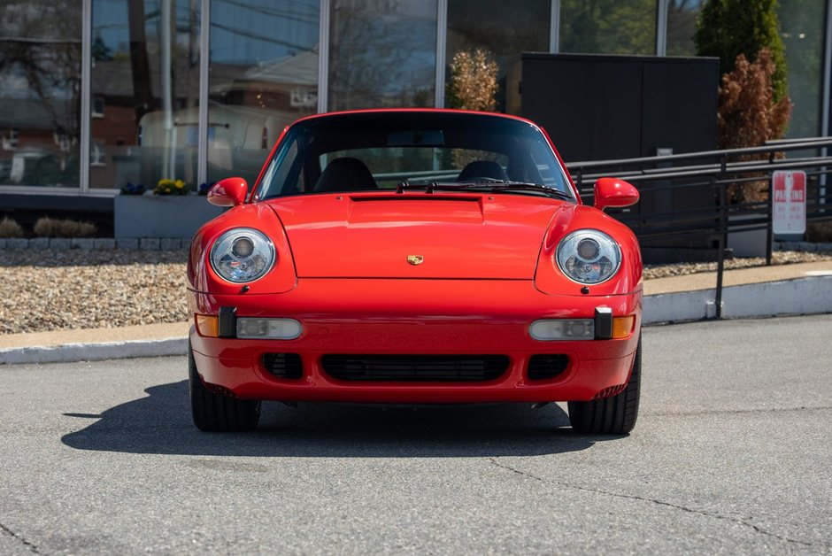 Porsche 911 Turbo cu 1.038 de kilometri la bord