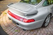 Porsche 911 Turbo cu 207 kilometri la bord