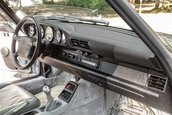 Porsche 911 Turbo cu 207 kilometri la bord