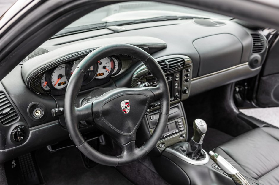 Porsche 911 Turbo cu 6.871 de kilometri la bord