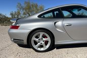 Porsche 911 Turbo cu 7.369 kilometri la bord