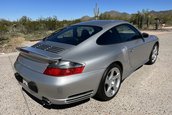 Porsche 911 Turbo cu 7.369 kilometri la bord